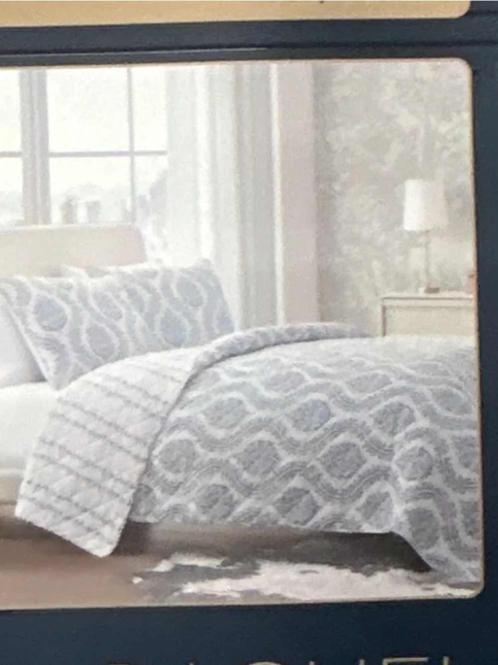 Rachel Roy Blue and White Floral Reversible Full/Queen Cotton Quilt Set 88”x92”